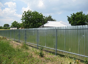 Забор из профнастила Пригородный